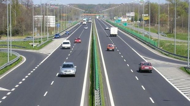 Aeroportul Timișoara va fi legat de Autostrada Vestului printr-un drum expres. Proiectul de construire a șoselei a fost deblocat