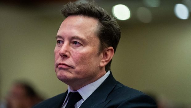 Elon Musk îi enervează deja pe apropiații lui Donald Trump: „Se comportă ca și cum ar fi un copreședinte și se asigură că toată lumea știe asta”