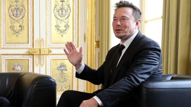 Elon Musk recunoaște că a plătit alți gameri pentru a-și crește scorul în jocul video Diablo IV