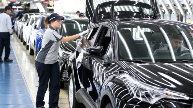 Producția globală a Toyota scade pentru a noua lună consecutiv în octombrie