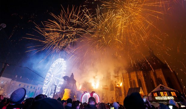 Târgul de Crăciun Cluj 2024. Adio, focuri de artificii! Anul acesta, cerul se „aprinde” de drone, lasere și proiecții video