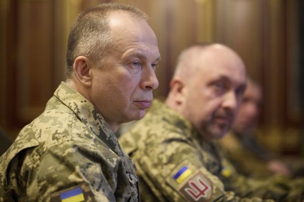 Trupele ruse pun presiuni în regiunea Kursk, avertizează generalul Oleksandr Sîrskîi: „Ne confruntăm cu zeci de mii de inamici”