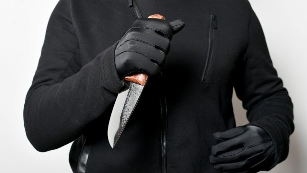 Un bărbat a fost înjunghiat pe Westminster Bridge, în Londra. Incidentul violent a avut loc în fața a zeci de turiști terifiați