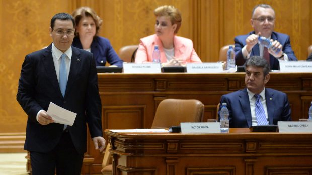 Guvernul Colectiv. La nouă ani de la tragedie, demisionarul Victor Ponta și colegii lui de cabinet  sunt în continuare în prim-planul politicii