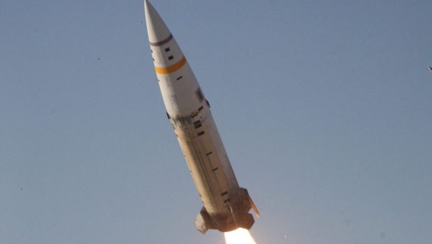 Rusia amenință cu represalii considerând că atacul cu rachete americane ATACMS a încălcat o linie roșie