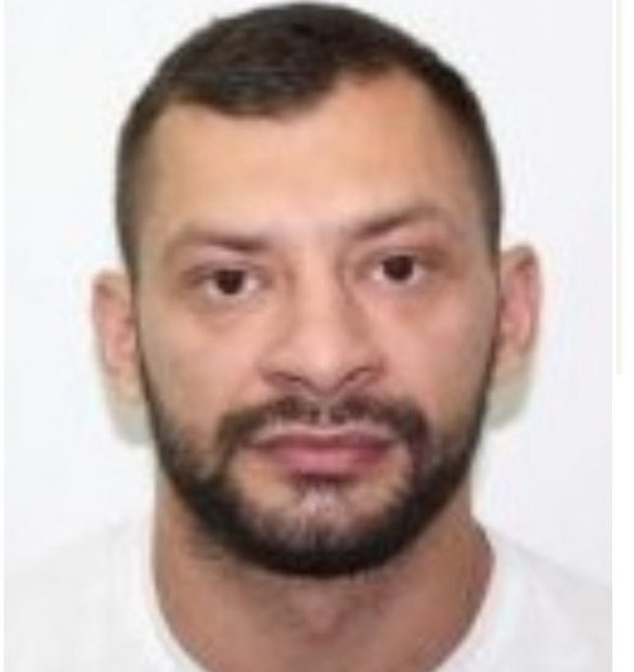 Un infractor român periculos, aflat pe lista Most Wanted, care trăia o viață de lux în SUA, a fost prins și adus în țară
