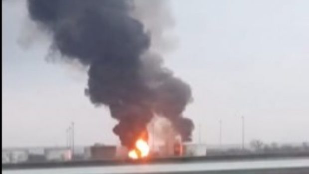 Ucrainenii au incendiat un depozit rusesc de petrol din regiunea Rostov, pe care l-au atacat cu drone | VIDEO
