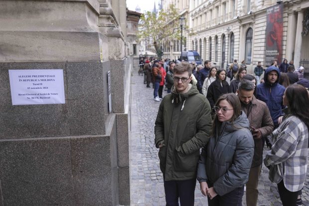 Alegeri prezidențiale în Republica Moldova, turul 2. Record de voturi în diaspora, în ciuda atacurilor cibernetice și a alertelor cu bombă la secții din Marea Britanie și Germania