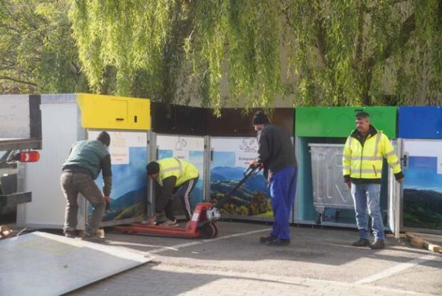În Timișoara au fost montate primele insule ecologice. Gunoiul va fi plătit în funcție de cât arunci