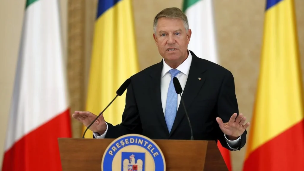 VIDEO Lucian Pahonțu a fost trecut în rezervă printr-un decret semnat de Klaus Iohannis, dar rămâne la conducerea SPP