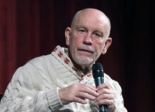 John Malkovich, despre protestele naționaliste care l-au vizat la Sofia: „De ce ai plasa acțiunea în Bulgaria și ai aștepta glume despre Islanda?”