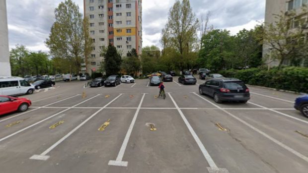 Locuitorii din Constanța se plâng de locurile de parcare. „Te trezești cu bilețele pe parbriz sau amenințări” | VIDEO