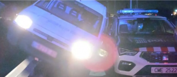 Doi români care au furat cupru în Barcelona au făcut accident în timp ce fugeau de poliție