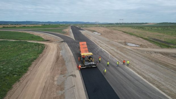 Într-o mare de probleme economice și politice, România a avut și reușite