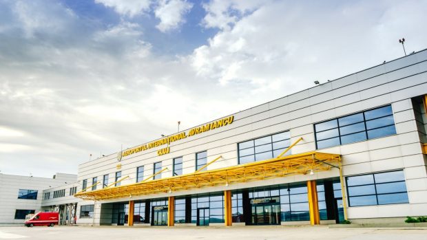 Aeroportul din Cluj va avea tarife diferite la park&ride. Emil Boc: Preț piperat după 12 ore