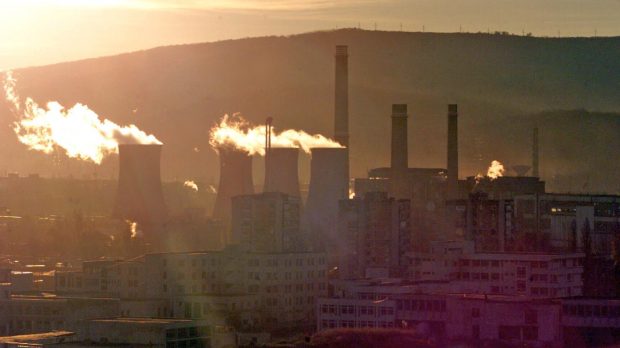 Poluare extremă la Iași în ultimele zile, cu indici depășiți și de 5 ori. Persoanele vulnerabile, sfătuite să nu stea mult afară