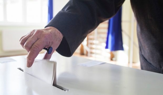Românii cu viză de flotant pot vota la referendum, în București, indiferent de data obținerii vizei