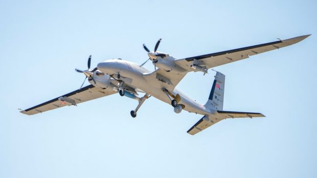Drone neidentificate au zburat peste cea mai mare bază NATO din Europa. „Posibile drone spion”