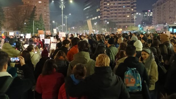 Proteste de amploare împotriva lui Călin Georgescu în București, Cluj, Iași și Timișoara: „Îmi este frică în țara mea”