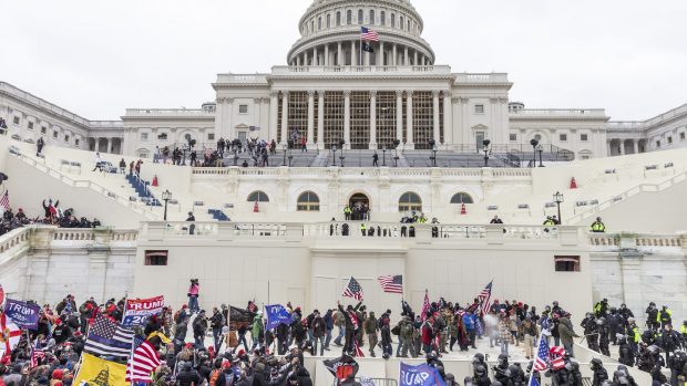 Donald Trump a grațiat 1.500 de participanți de la revoltele de la Capitoliu, în prima zi de mandat