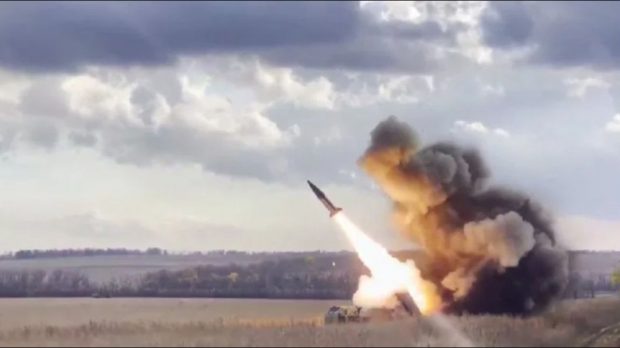 Ucraina a lovit cu rachetele ATACMS un aerodrom din Rusia. „Ce naiba? Explodează!”