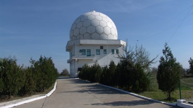 Radarul NATO rămâne în comuna Cârcea, lângă un depozit LIDL, a decis Tribunalul Dolj