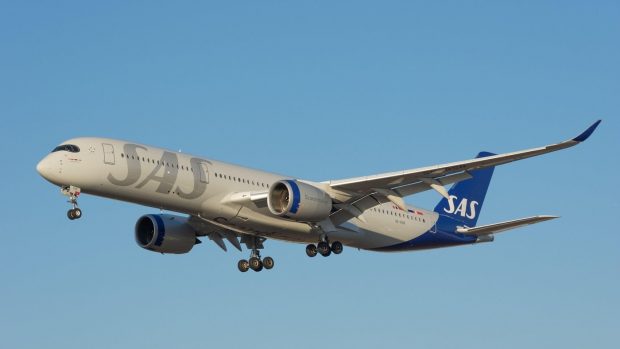 Momentul în care pasagerii unui avion sunt ridicați de pe scaune de turbulențe | VIDEO