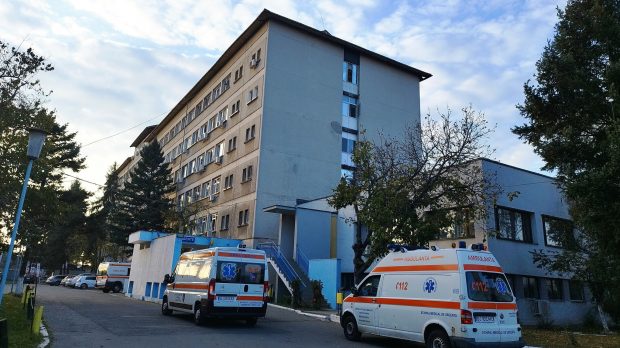 Un adolescent a murit la spital în Gorj. Tânărul a fost plimbat între spitale așteptând o ambulanță care să îl ducă la Craiova