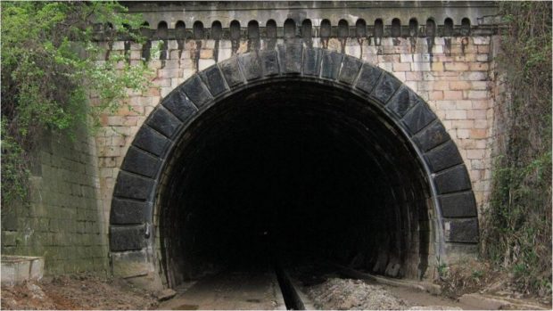 Tunel din Constanța, închis pe motiv că era „inutil”, redeschis pe cheltuieli sute de milioane de lei