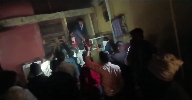 Zece nou-născuţi au murit într-un incendiu la un spital din India. Alți 16 bebeluși sunt în stare critică