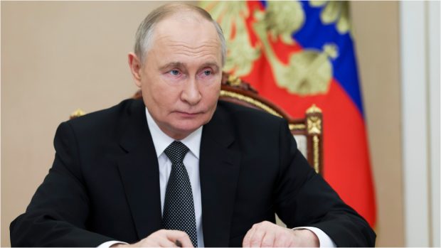 Putin aprobă ștergerea datoriilor noilor recruți până la suma de 92.000 de euro. Kremlinul vizează astfel „sute de mii de persoane”