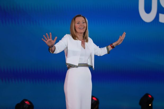 Elena Lasconi, candidatul USR la prezidențiale: „România merită mai mult decât bani furaţi cu portbagajul”