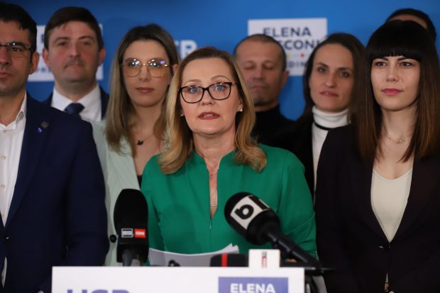 Elena Lasconi, către susținătorii săi: „Putem să stricăm blatul PSD în această duminică. Nu pot ei combina cât puteţi voi vota!”