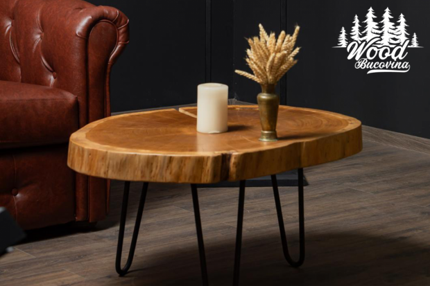 Cauți o masă de cafea deosebită pentru un interior elegant? Cercetează produsele de la Wood Bucovina