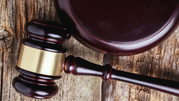 Doua pensioare din Iași s-au dat reciproc în judecată din cauza unor datorii. Una dintre ele a fost executată silit pentru creditul celeilalte