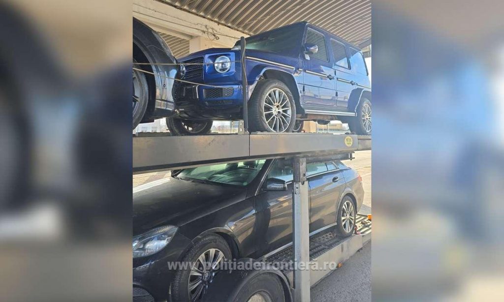 Poliția de frontieră confiscând autoturisme