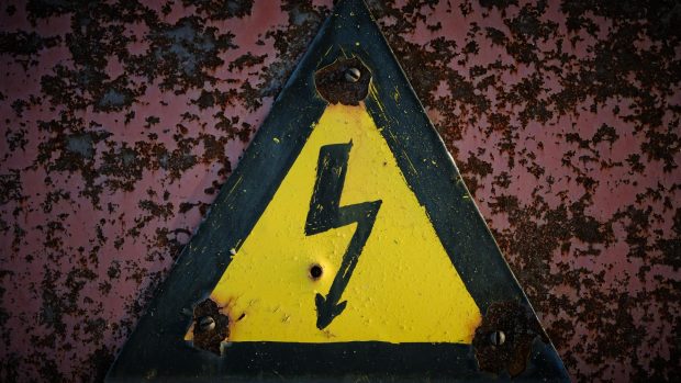 Un bărbat din Gorj a murit după ce s-a electrocutat când încerca să fure componente electrice dintr-o stație de transformare