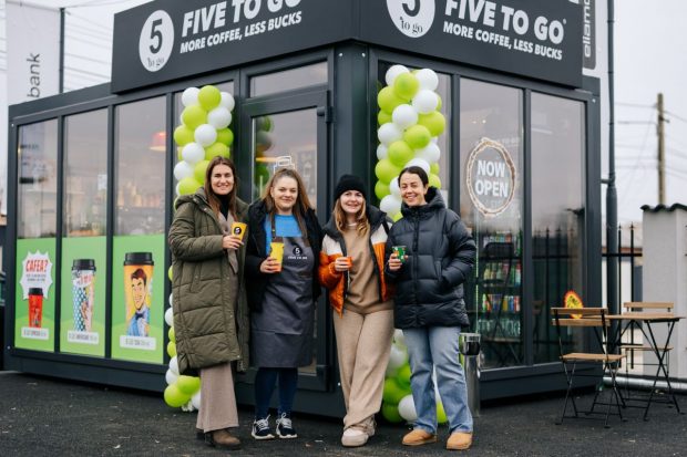 5 to Go, unul dintre cele mai populare lanțuri românești de cafenele, a fost vândut. „Noii parteneri vin cu experiență și cu un suflu nou”