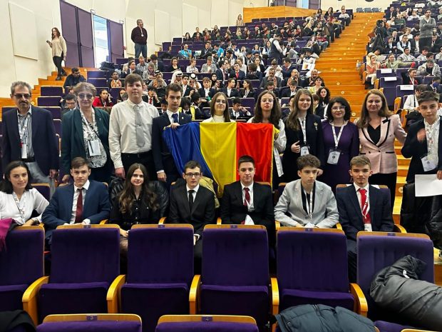 Elevii români au câștigat 12 medalii la Olimpiada Internaţională de Ştiinţe pentru Juniori