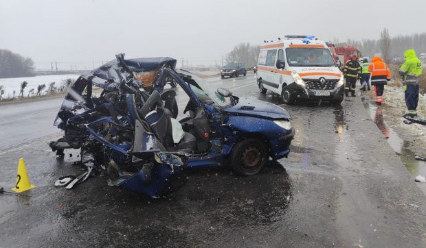 Un tânăr și-a văzut mama și fratele murind lângă el, într-un nou accident pe Drumul Morții, în Adjud