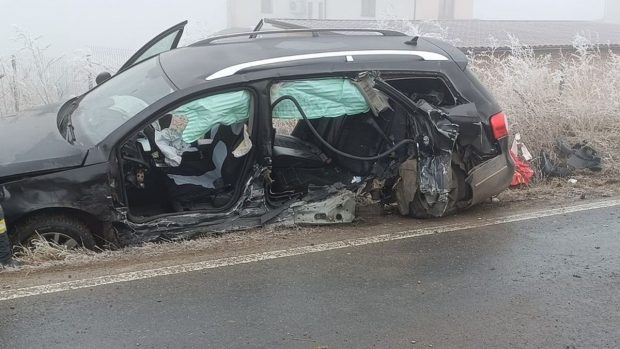 Un copil de 6 ani a murit după ce a fost proiectat din mașină pe șosea, în urma unui accident rutier în Sibiu
