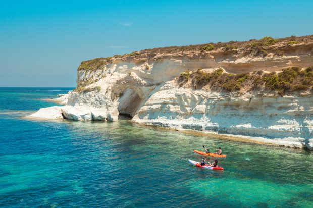 Cele mai bune experiențe de scuba diving din Malta și Gozo: Descoperă paradisul subacvatic al Mediteranei