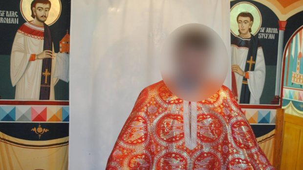 Un preot din Sibiu, profesor de religie, a bătut un elev în curtea școlii. Apoi a mințit în declarația dată autorităților