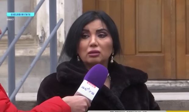 Adriana Bahmuțeanu a răbufnit, după ce a ieșit din sala de judecată: „Copiii sunt spălați pe creier de acești frați mai mari”