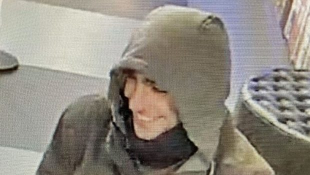 Suspectul în cazul asasinării directorului UnitedHealthcare a fost reținut. Luigi Mangione are 26 de ani | Video