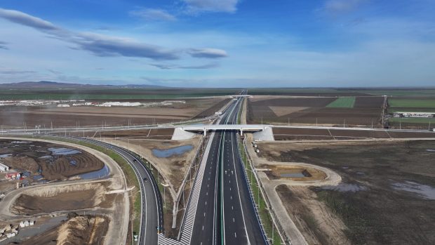 Regiunea României care vede prima autostradă între orașe la 35 de ani de la Revoluție. Șosele de zeci de miliarde proiectate până în 2030