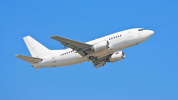 Zboruri directe din Craiova către destinații populare de vacanță, din 2025