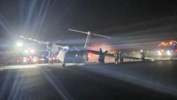 Motorul unui avion „Air Canada” a luat foc pe pistă, după probleme la trenul de aterizare