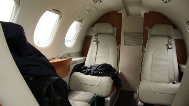 Un afacerist din Iași vrea să-și ia un avion de 3,5 milioane de euro cu care să zboare direct până la Paris