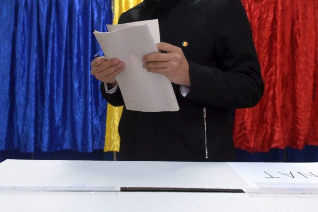 BEC trimite rezultatele renumărării voturilor la prezidențiale la CCR abia în ziua deciziei privind anularea primului tur